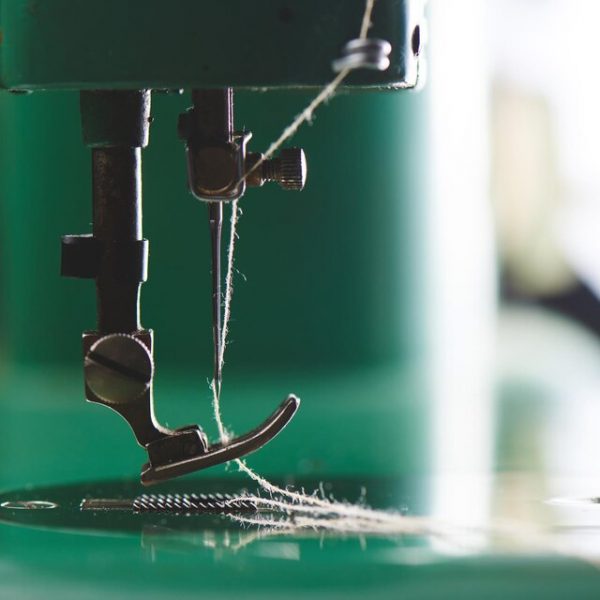 Guía completa para entender las agujas de máquinas de coser